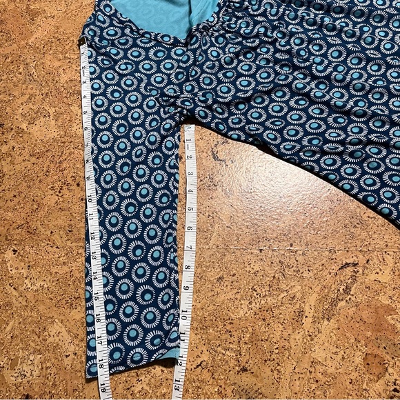 Boden Double Layer Tencel Blue Circle Print Top Sz 8 - Picture 14 of 14